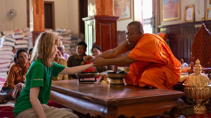 Volunteer Teaching in Cambodia - Image 5