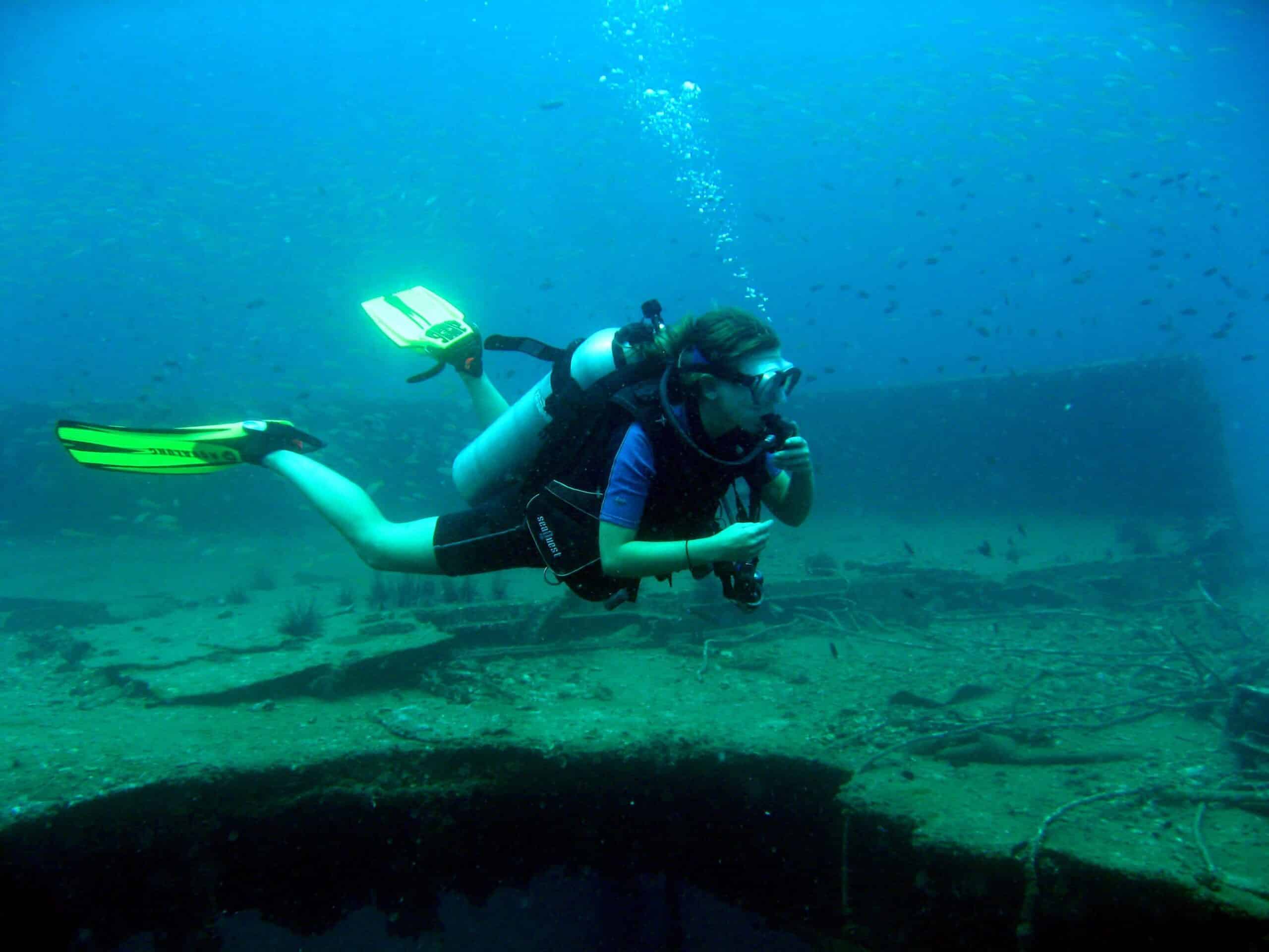 Diver in sea on Thailand volunteer project
