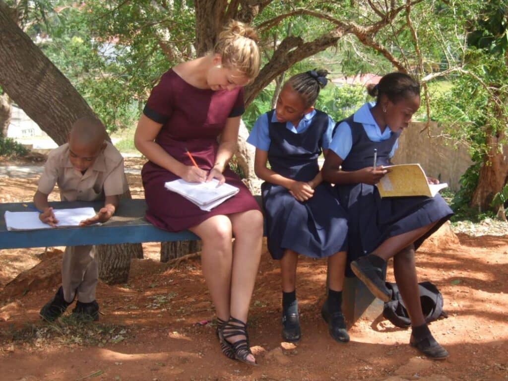 teaching-volunteers-jamaica-work-in-schools-not-orphanages-product-5dee40a0b73a2.[1090]